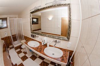 Hotel Sachticka Spania Dolina Ngoại thất bức ảnh